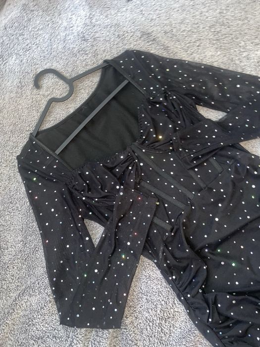 Рокля с блестящи парченца! Размер S, носена веднъж.