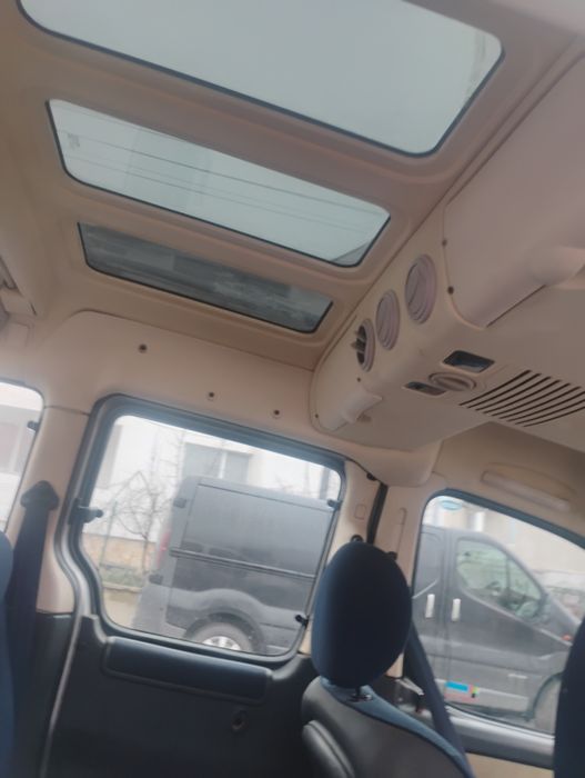 Ситроен Берлинго 2003г. 2.0 hdi  Климатик.