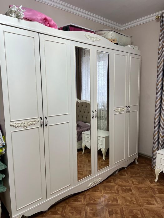 Спальный гарнитур