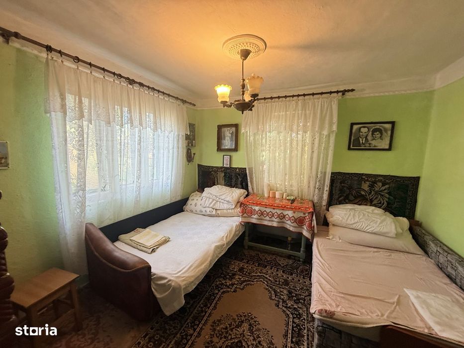 Casă cărămidă Romanu teren 3900mp