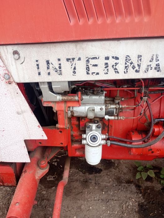 Tractor international 624 la dezmembrat