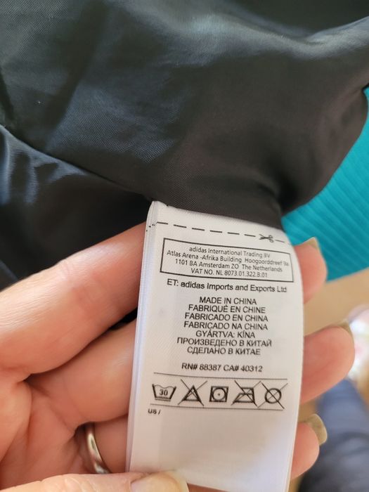 Vesta matlasata Adidas neo