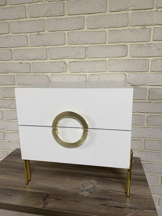 Тумбочка прикроватная