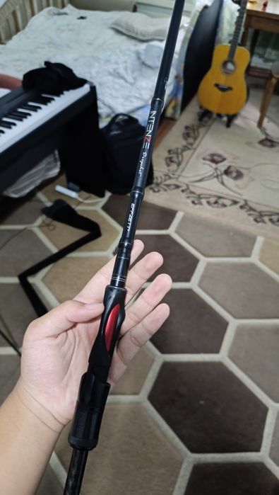 Продам спиннинг DAM