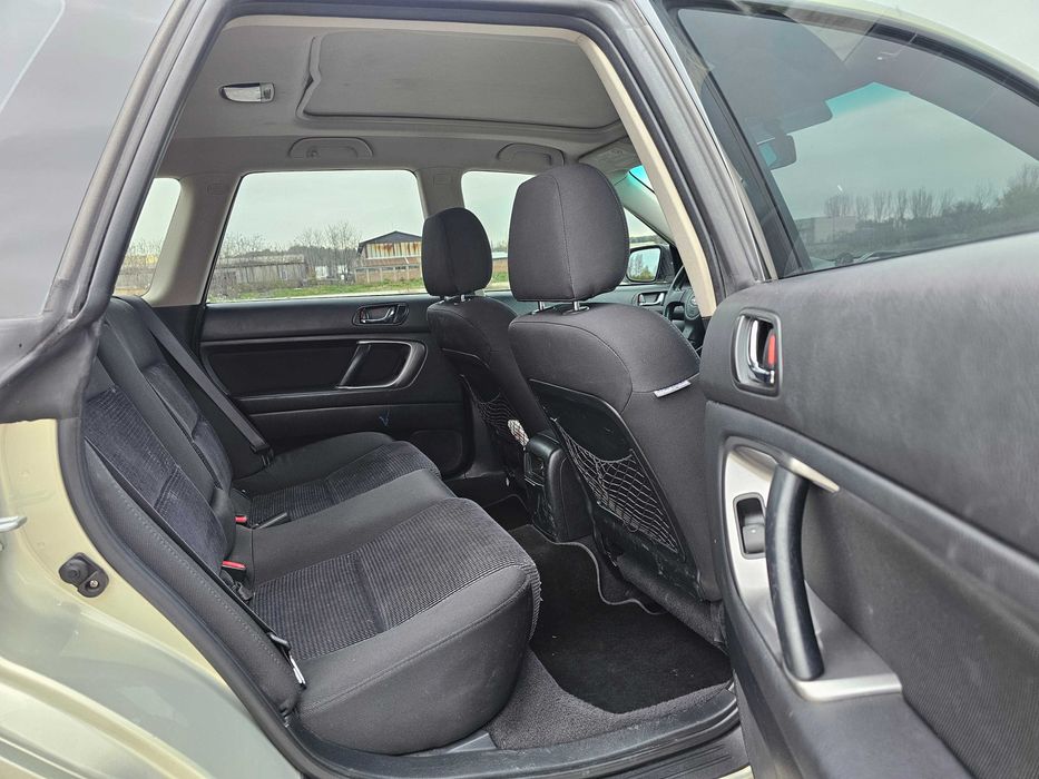 КАПАРИРАН . Subaru outback 2.5 benzin\gas automatic