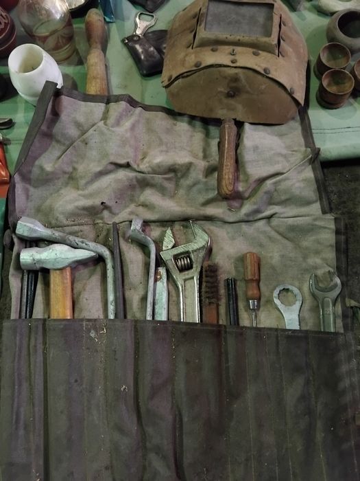 Продават се Лот стари вещи