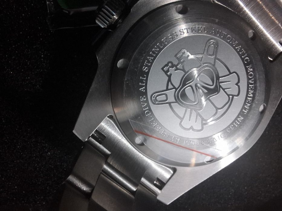 Ceas Steeldive nou, nepurtat, mecanism automat