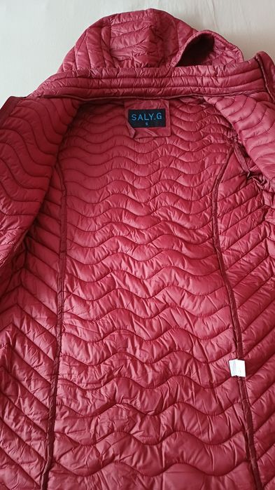 Geacă fântână vișinie, mărimea S