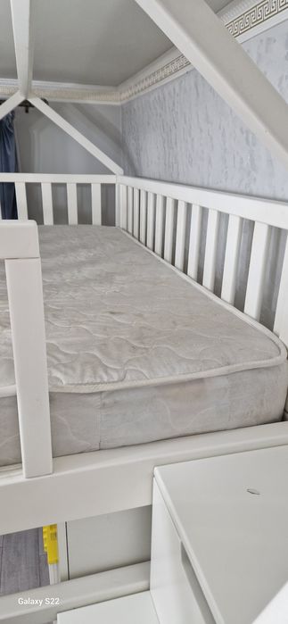 Кровать детский уголок