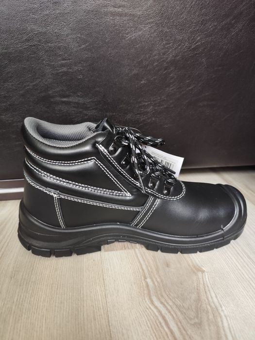 Vând ghete piele de lucru noi Olanda