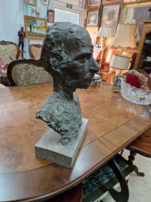 Георги Жеков- Прекрасна антикварна бронзова скулптура пластика