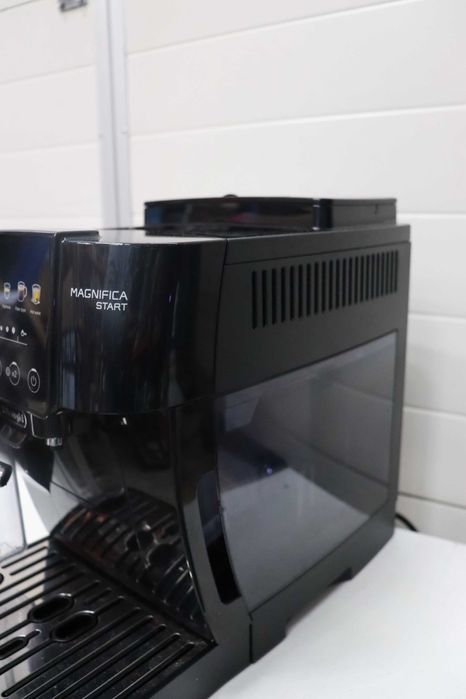 Кафеавтомат Delonghi Magnifica Start ECAM220.91.B LatteCrema