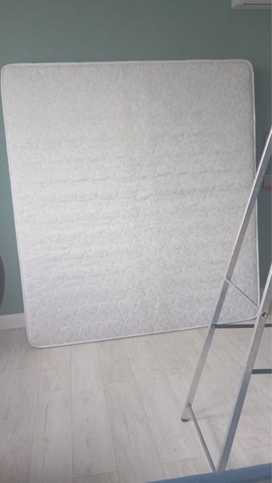 Матрас для кровати