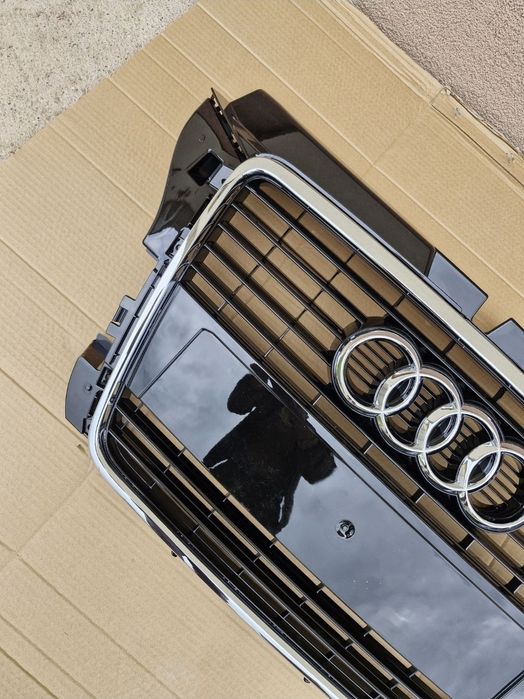 Grila Centrala Audi A3 8P facelift 2008-2012