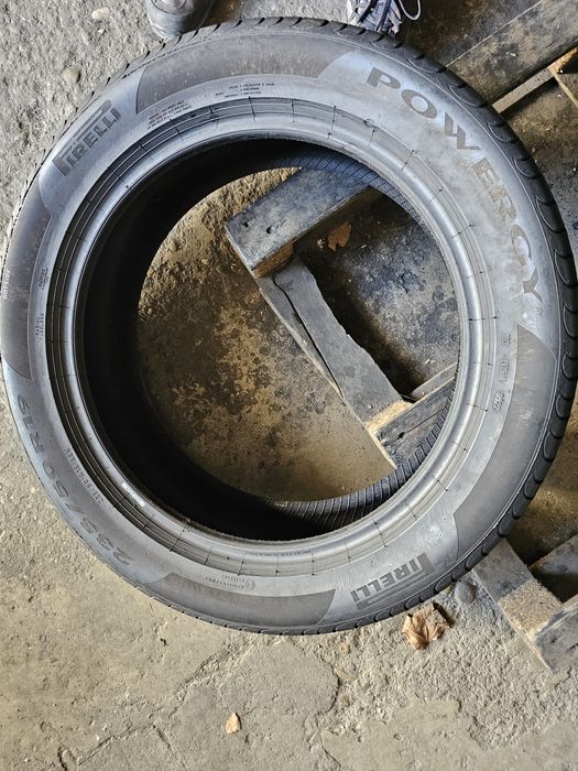 2 anvelope vara 235 50 19 Pirelli 2022