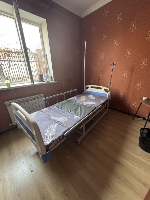 Кровать медицинская