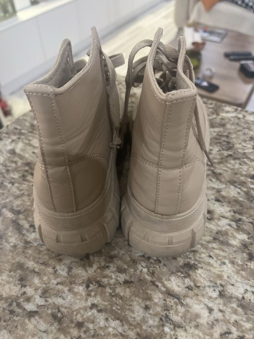 Боти от еко кожа