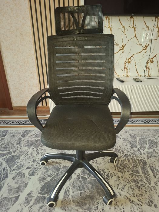 Компьютерный кресло