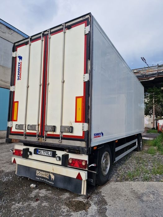 Remorcă Schmitz Cargobull a 5-a roată