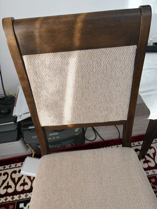 Деревянные стулья для кухни