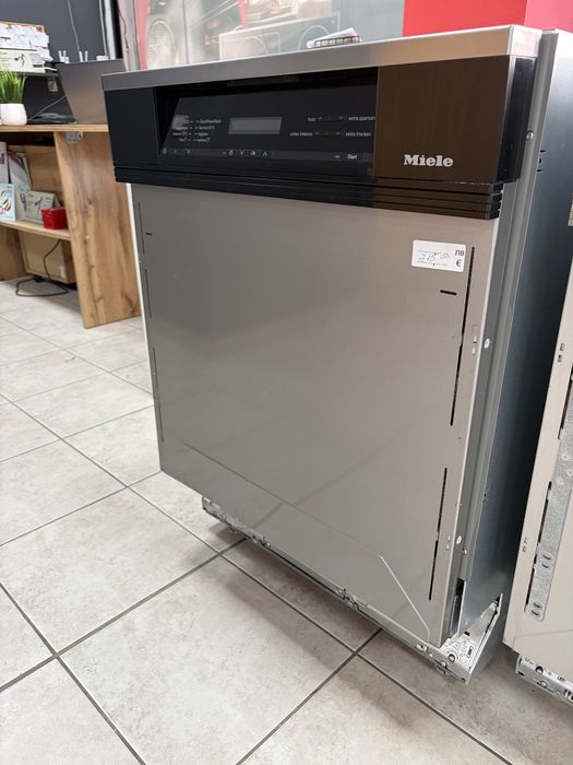 MIELE G6820 sci миялна за полувграждане AutoOpen/24 мес гаранция