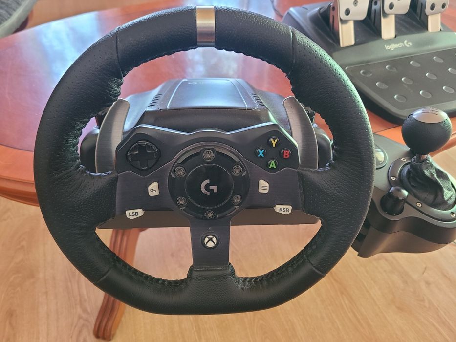 Game play Logitech g920