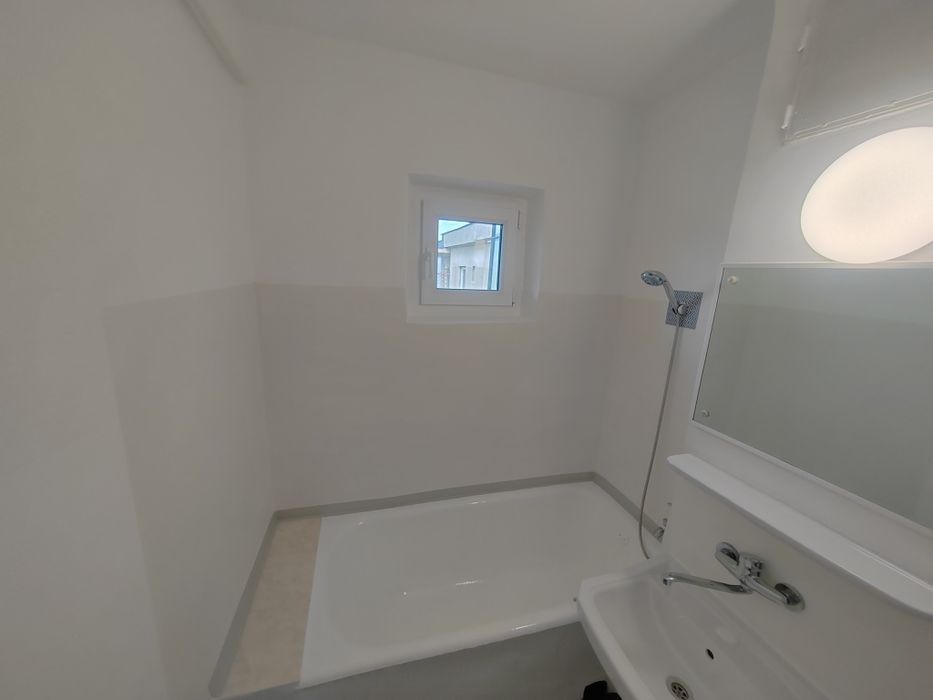 De vânzare Apartament 3 camere Ploiești zona Inspectoratul școlar/Democrației