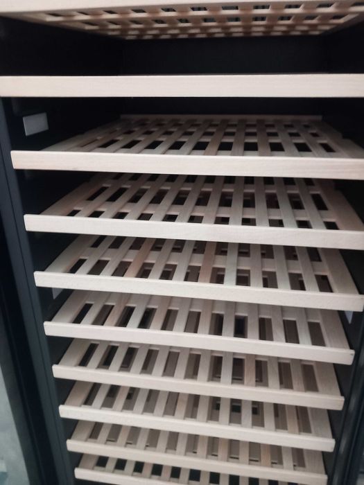 SUPER OFERTA Racitor vinuri 165 sticle