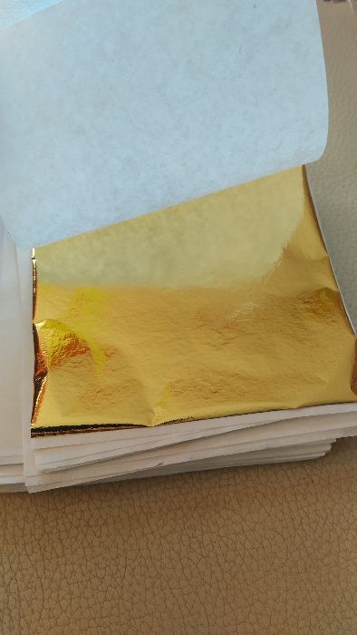 100 бр. Златни листи 8 х 8 см . златисти листи , варак