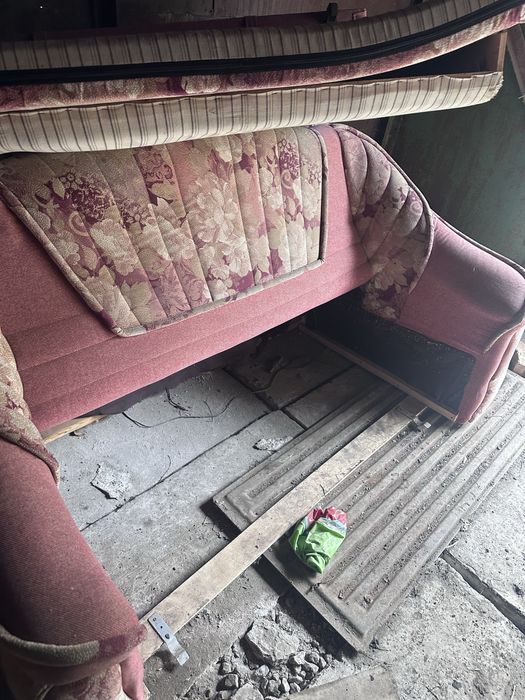 Отдам Диван бесплатно