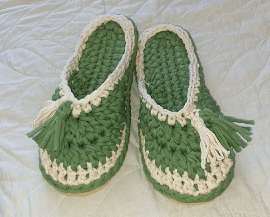 Домашние женские тапочки