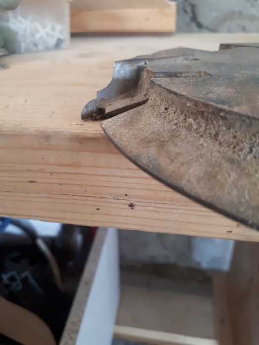 Продам фрезы,дверной набор