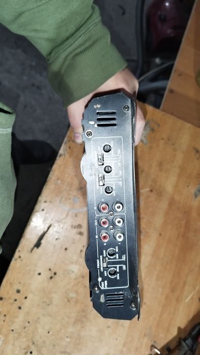 Продам усилитель б/у