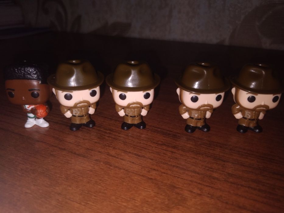 Kinder Joy Sranger Things & Jurassic World!