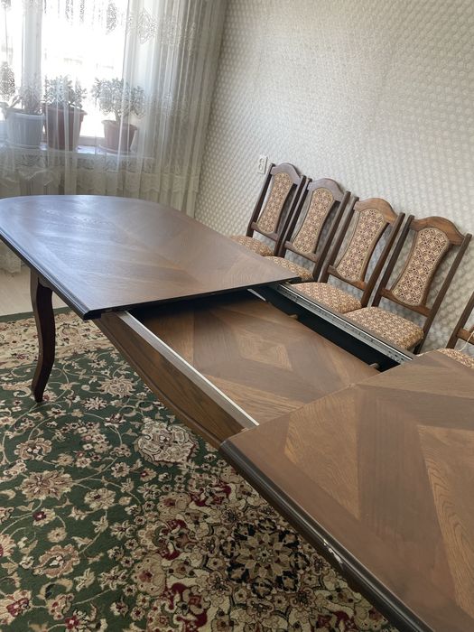 Продам стол в хорошем состоянии