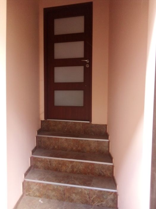 Дава се под наем Магазин в Дупница - 70 кв.м за 244.8 € - Снимка #1