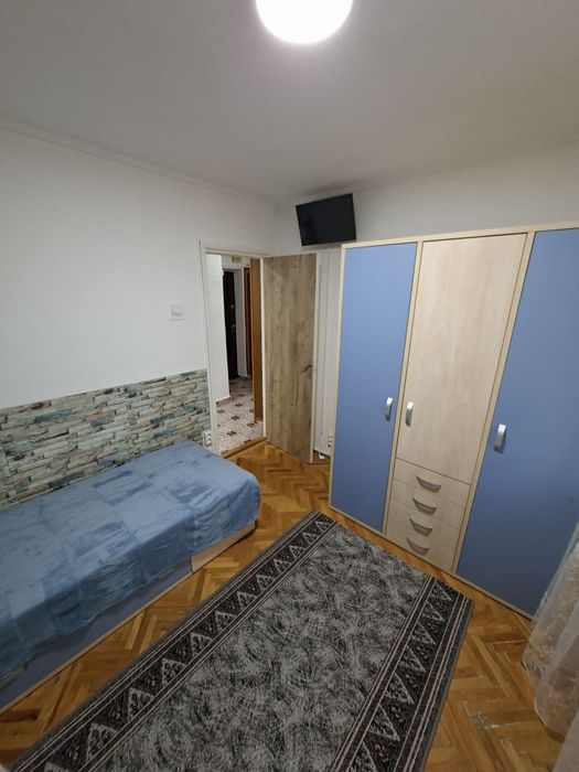 Dau in chirie ap cu 2 dormitoare in rogerius .Bul Dacia colt cu Decebal
