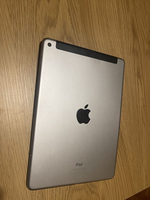 Ipad air 2 cellular 64 gb + подарък протектор за малко дете
