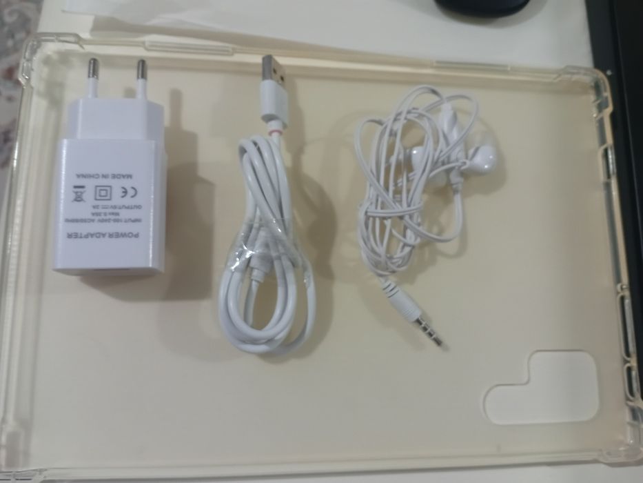 Продам планшет срочно