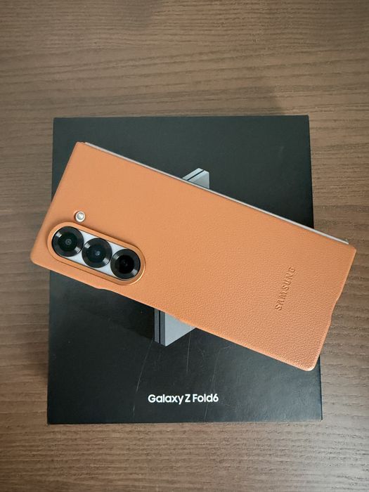 Samsung Galaxy Fold 6 - ca nou - garanție iunie 2028
