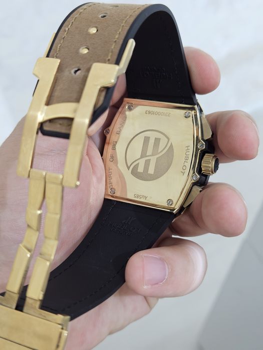 Продам Hublot Big Bang для спортивных и брутальных мужчин.