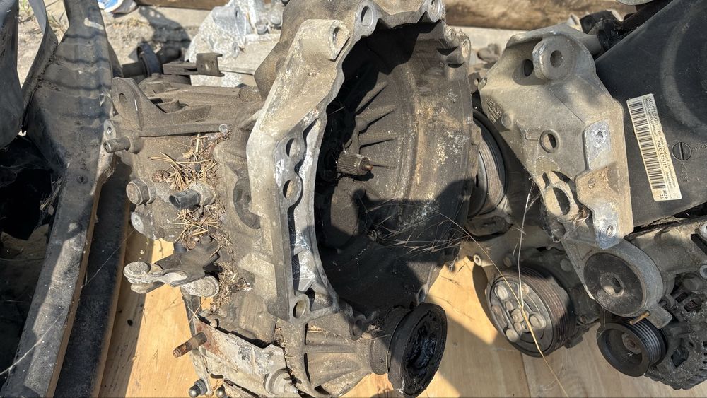 Cutie viteze 1.6 benzina DUU vw golf 4 bora skoda octavia 1 seat leon