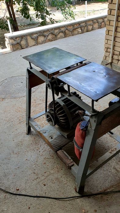 Продам Дерево обробатывающий станок(Фуговальный)