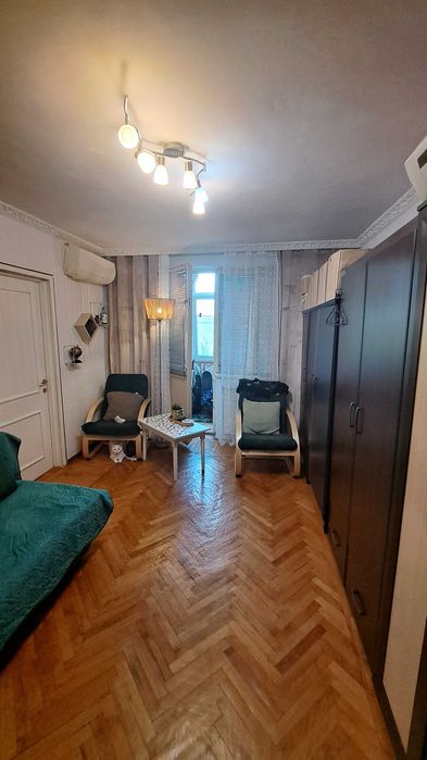Apartament 3 camere de vanzare in centrul vechi