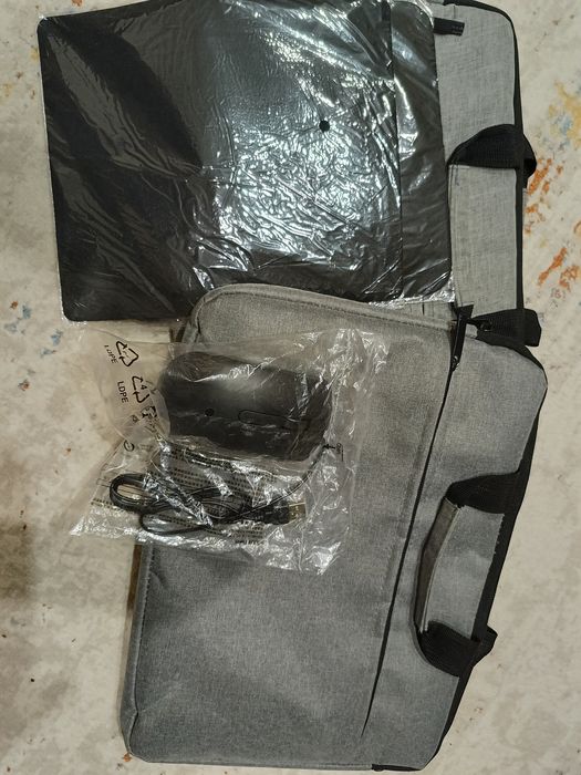 Сумка, коврик, мышь для ноутбука