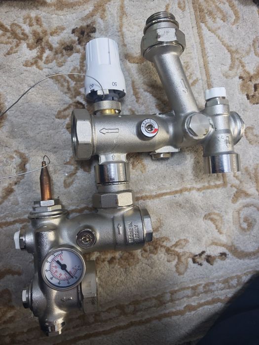 Grup amestec încălzire în pardoseală – Made in Italy – complet, funcți