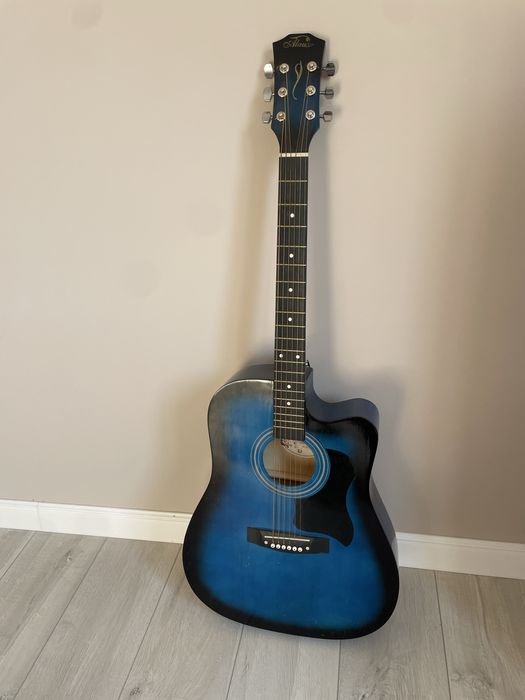 Акустическая гитара +чехол в подарок