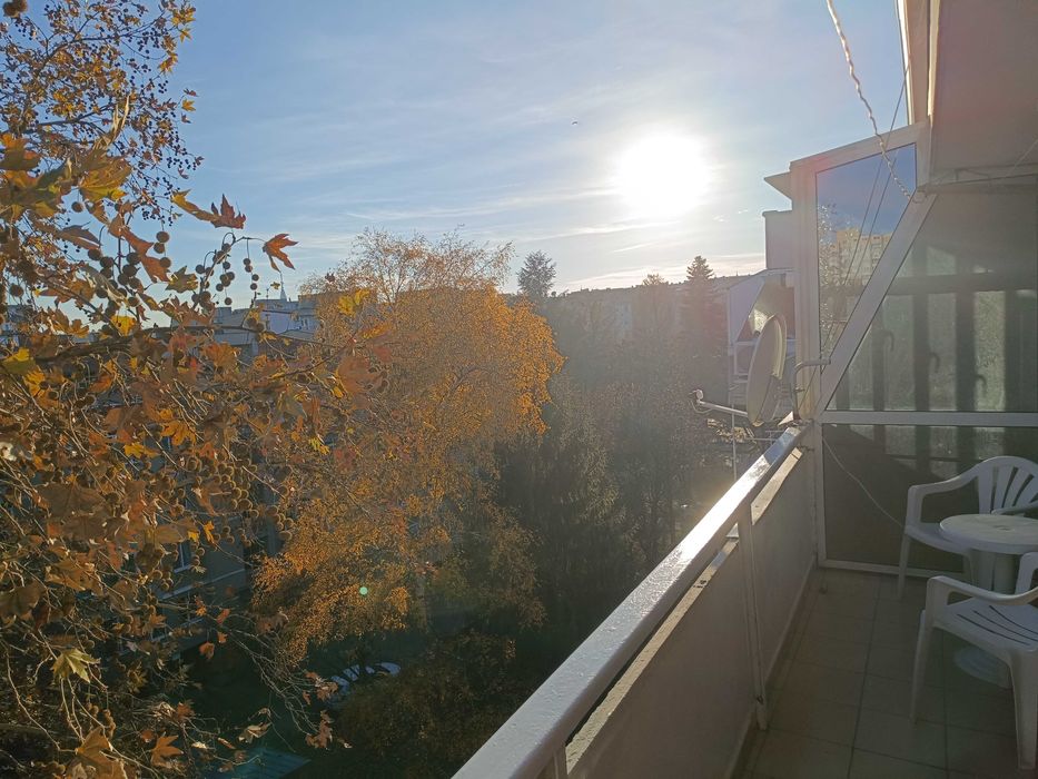 Дава се под наем Ателие в Добрич, Градска болница - 15 кв.м за 127.5 € - Снимка #3