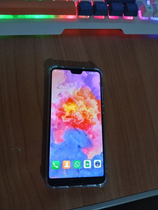 Телефон Huawei p20 pro