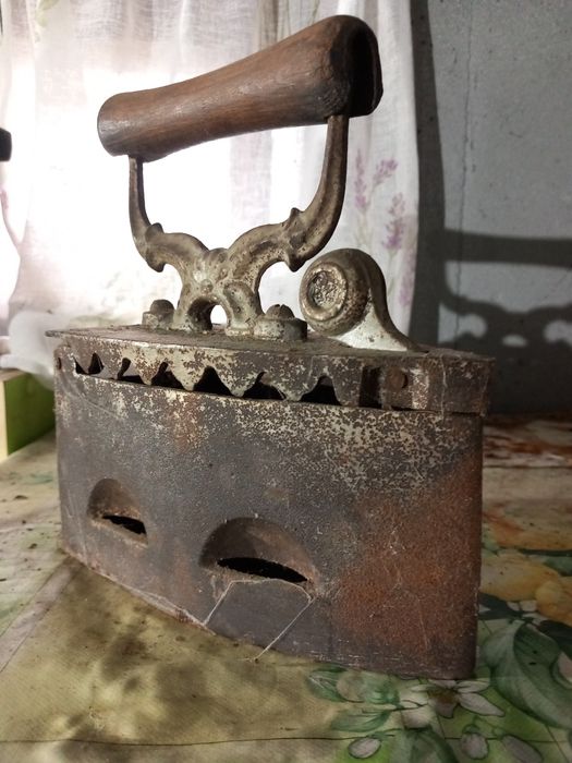 Rîșnițe și fier de călcat